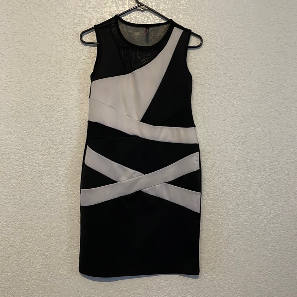 Mesh back color-block dress, size L